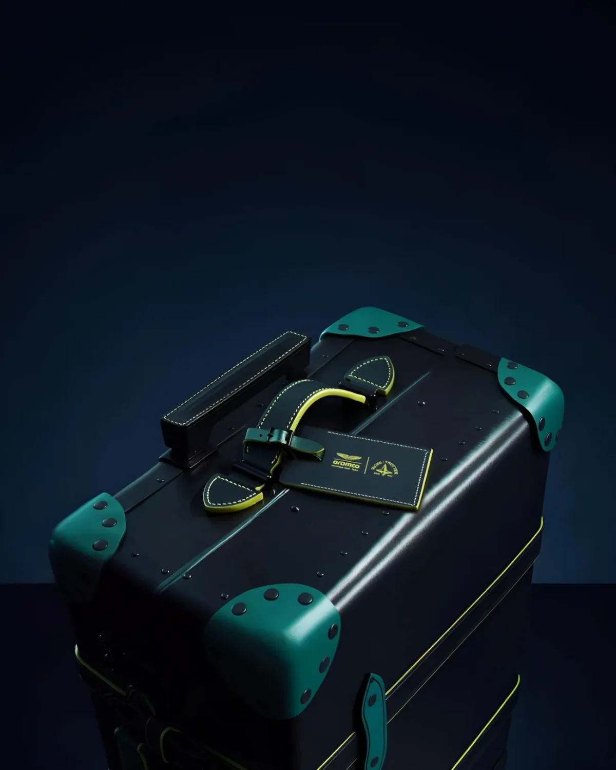 Globe Trotter x Aston Martin 3 Globe-Trotter et Aston Martin, ou l'art de faire durer un objet dans un monde qui va trop vite