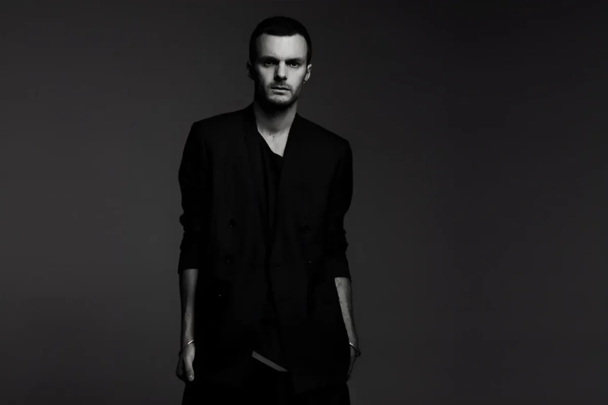 Kris Van Assche, le retour discret d'un homme qui a habillé Dior