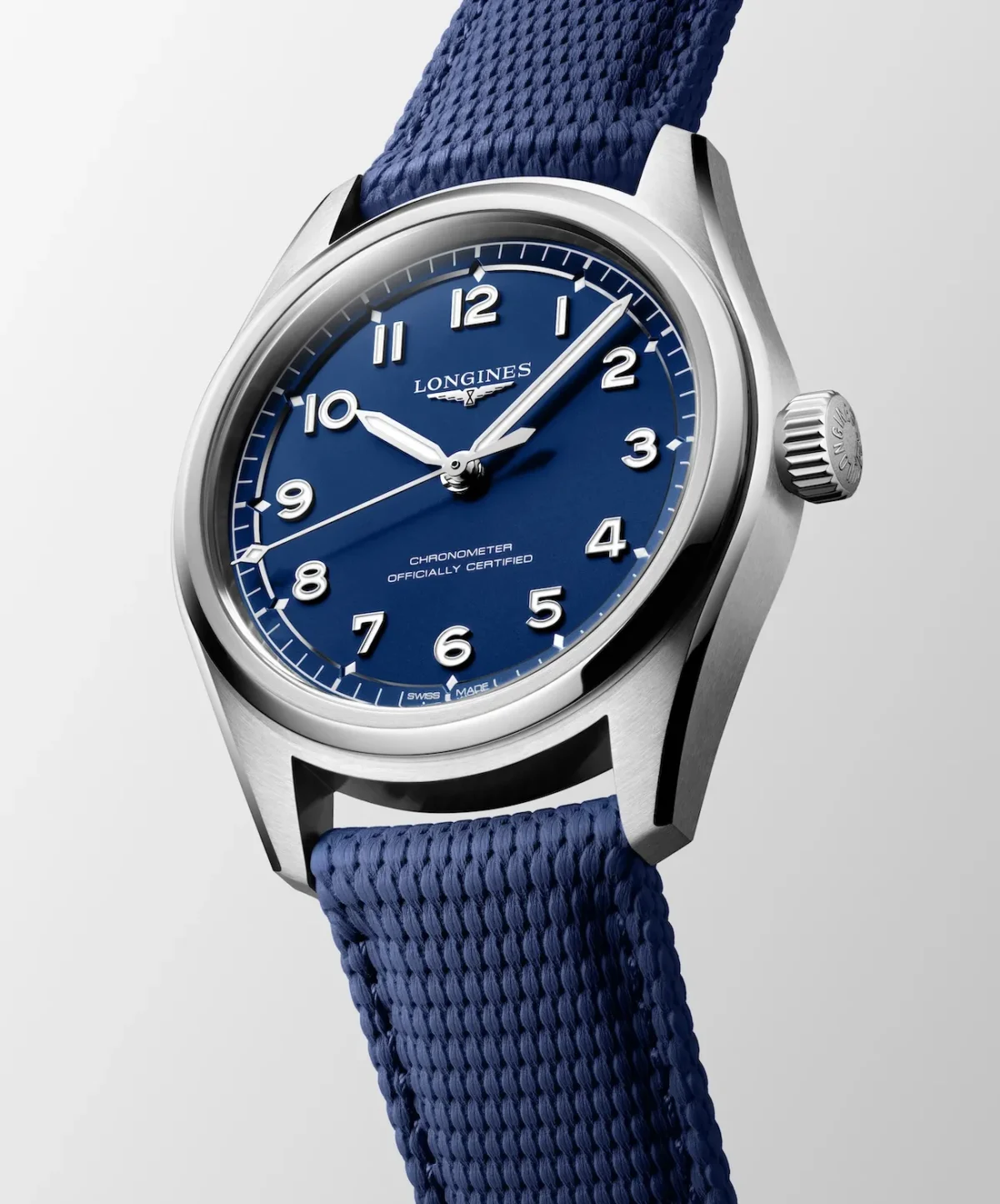 Longines Spirit Pilot Spirit Pilot Flyback 2026 5 Longines habille sa Spirit Pilot d'un bleu qu'elle n'avait encore jamais osé