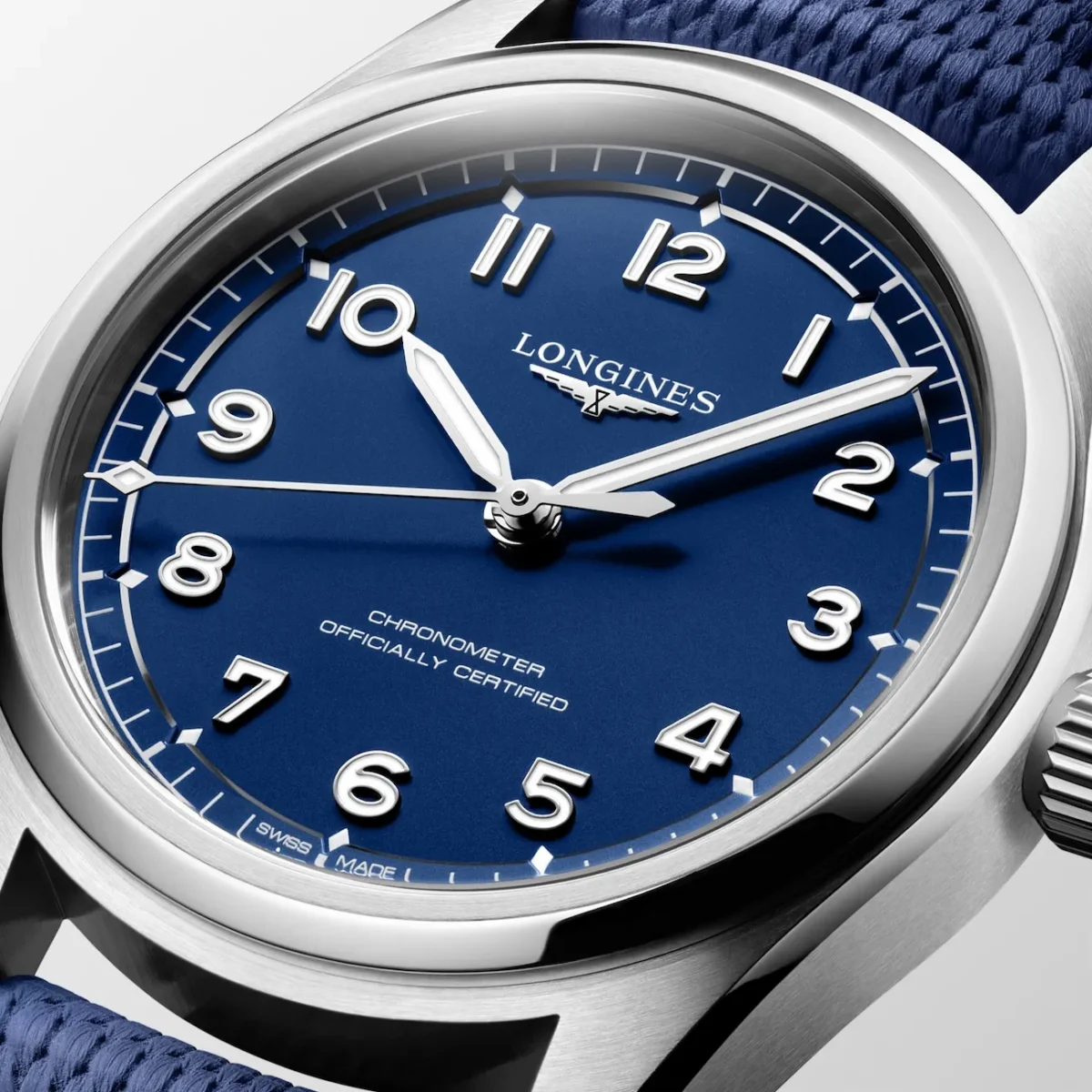 Longines Spirit Pilot Spirit Pilot Flyback 2026 6 Longines habille sa Spirit Pilot d'un bleu qu'elle n'avait encore jamais osé