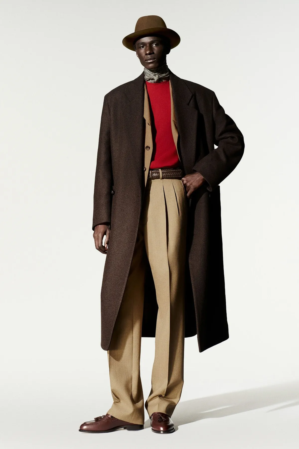 Loro Piana réhabilite l'élégance utile pour l'homme du printemps 2027