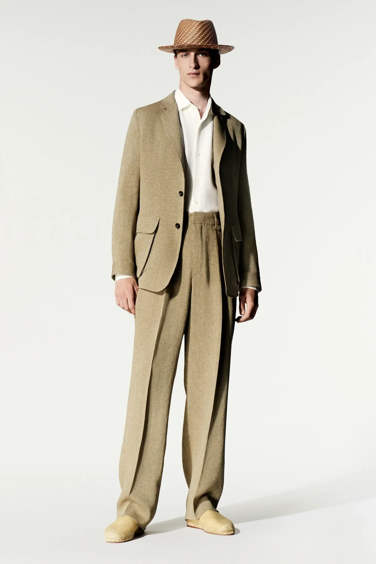 Loro Piana réhabilite l'élégance utile pour l'homme du printemps 2027