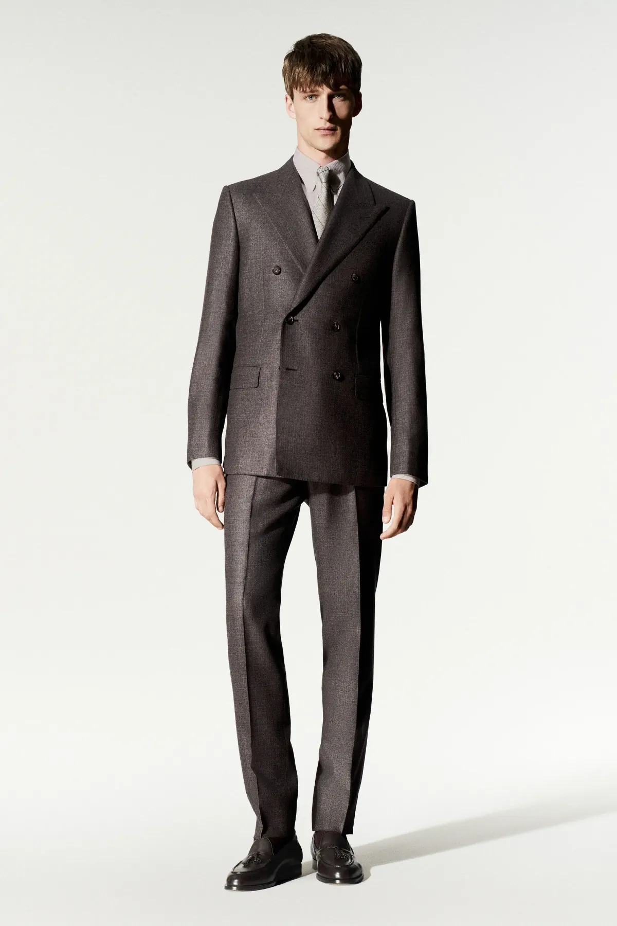 Loro Piana réhabilite l'élégance utile pour l'homme du printemps 2027