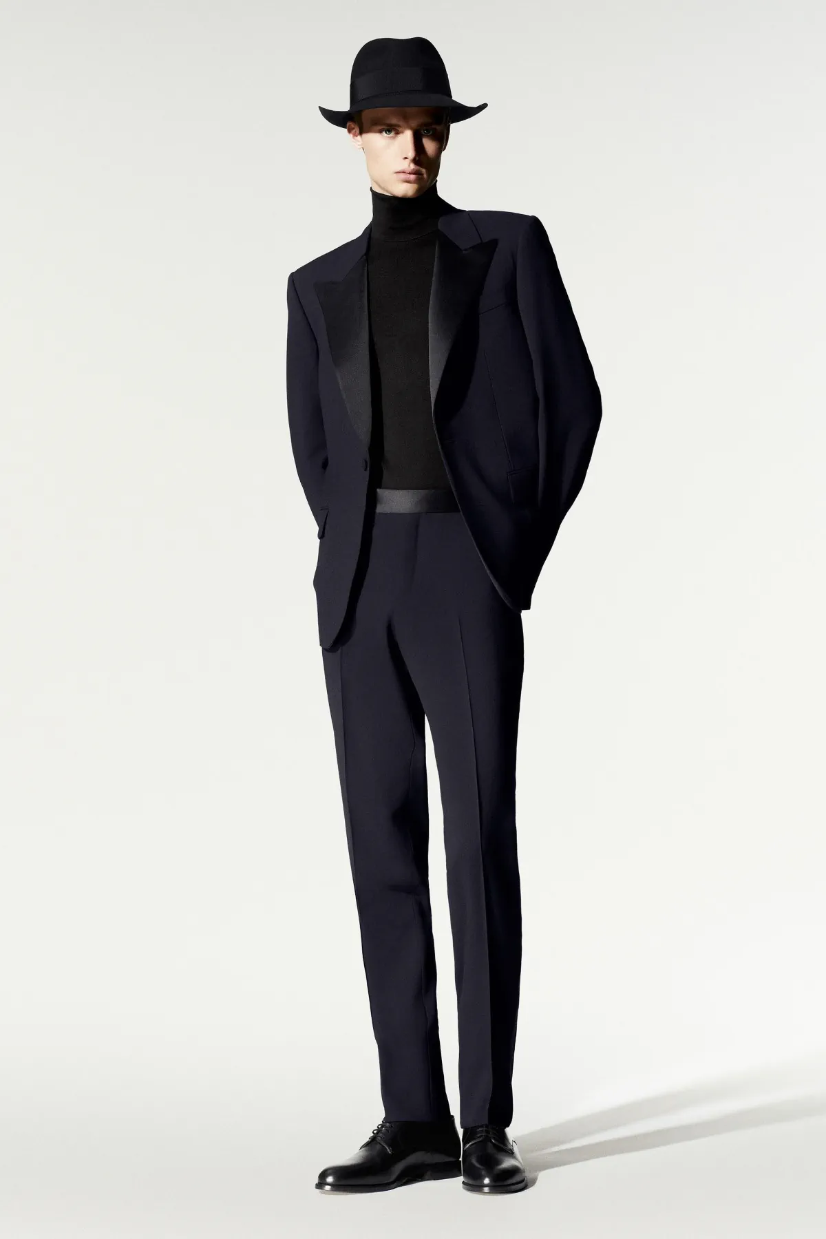 Loro Piana réhabilite l'élégance utile pour l'homme du printemps 2027