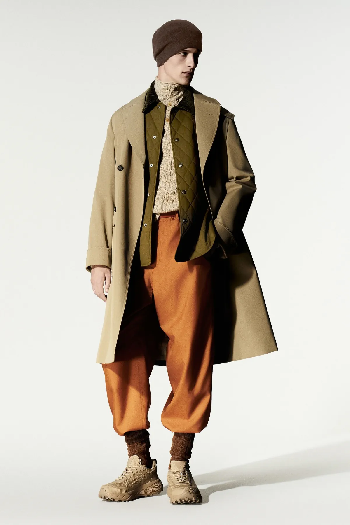 Loro Piana réhabilite l'élégance utile pour l'homme du printemps 2027