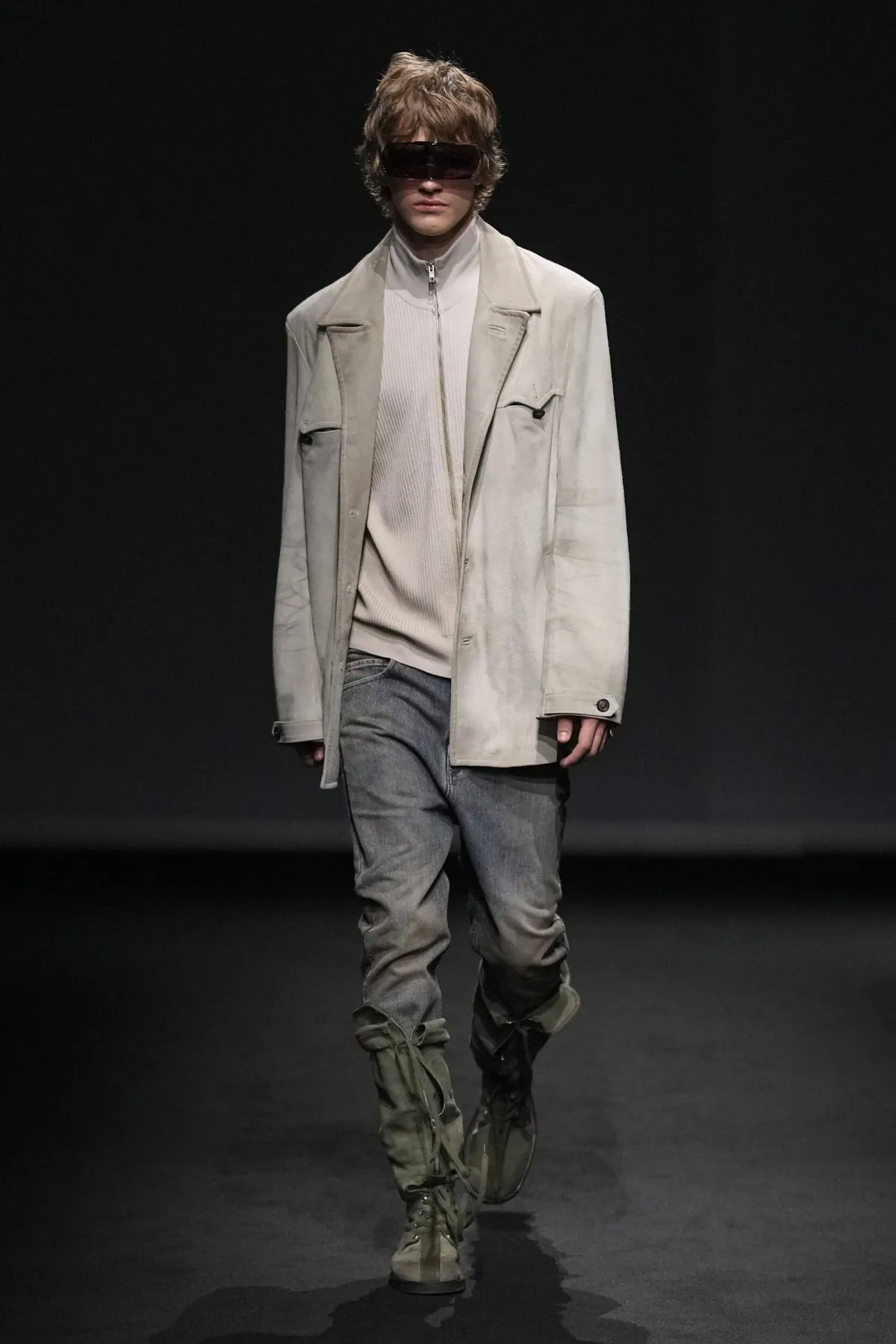 MM6 Maison Margiela réinvente la garde-robe masculine avec sa collection printemps 2027