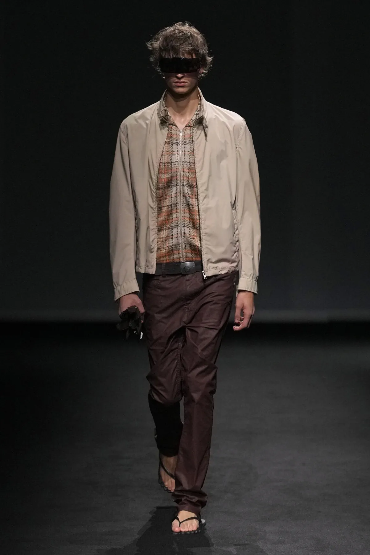 MM6 Maison Margiela réinvente la garde-robe masculine avec sa collection printemps 2027