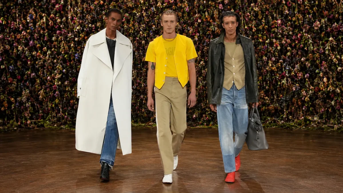 Maison Margiela, printemps 2027 - Glenn Martens cache ses meilleures idées dans un pli