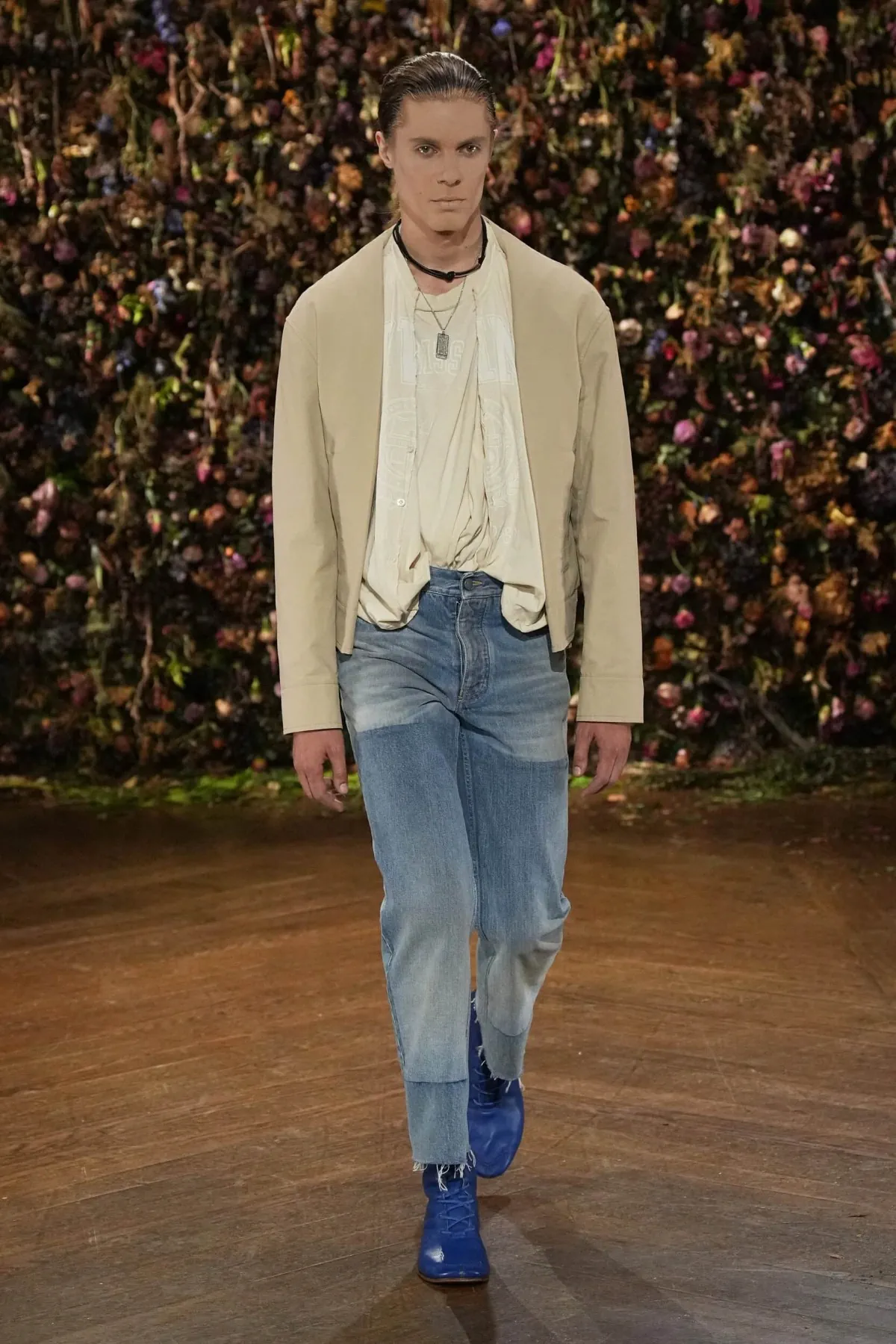 Maison Margiela, printemps 2027 - Glenn Martens cache ses meilleures idées dans un pli