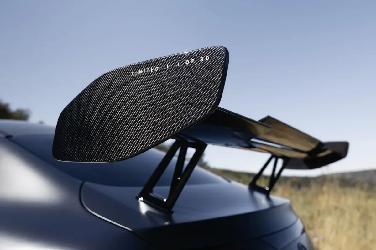 Mercedes-AMG CLE 646 Spezialanfertigung : le coupé qui renonce à tout, sauf à la vitesse