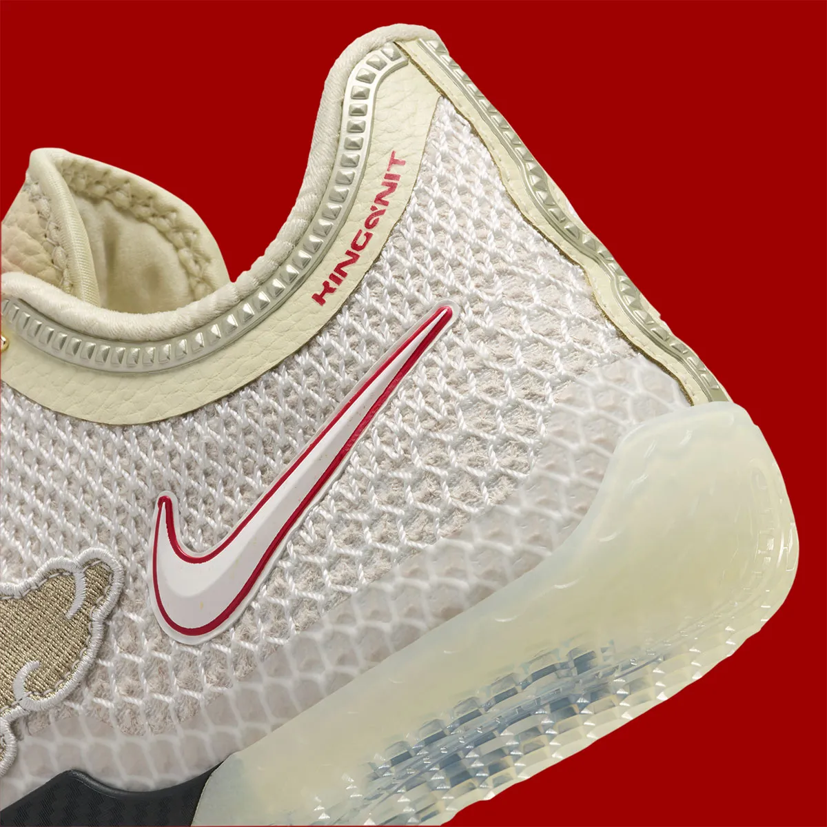 La Nike LeBron 24 se pare de nuages de bon augure pour le Nouvel an lunaire 2027