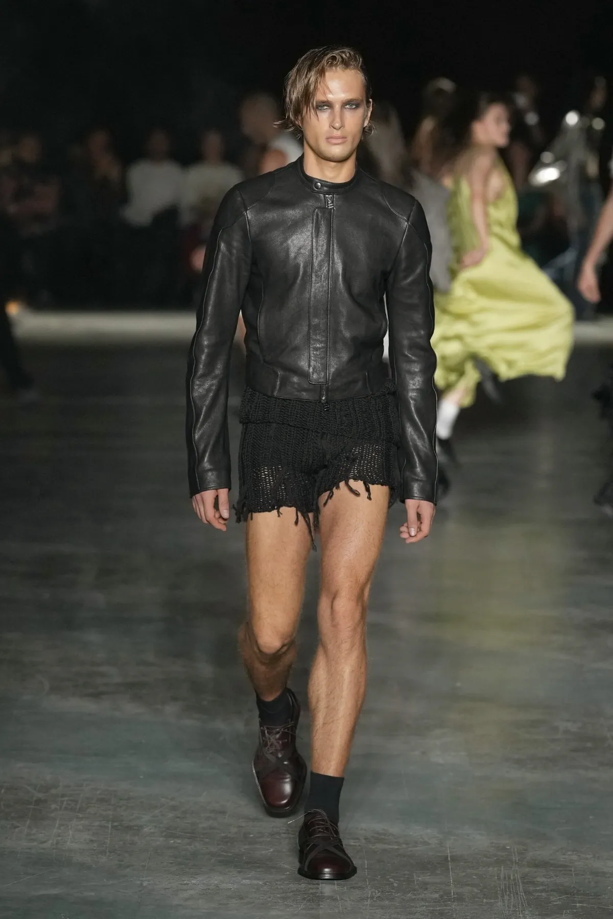 ALAINPAUL printemps 2027, quand le tailoring se règle d'un cordon et d'un fermoir