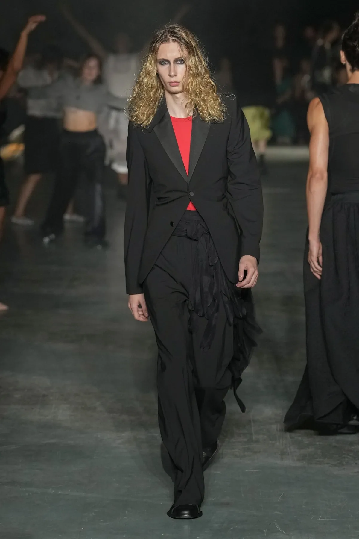 ALAINPAUL printemps 2027, quand le tailoring se règle d'un cordon et d'un fermoir