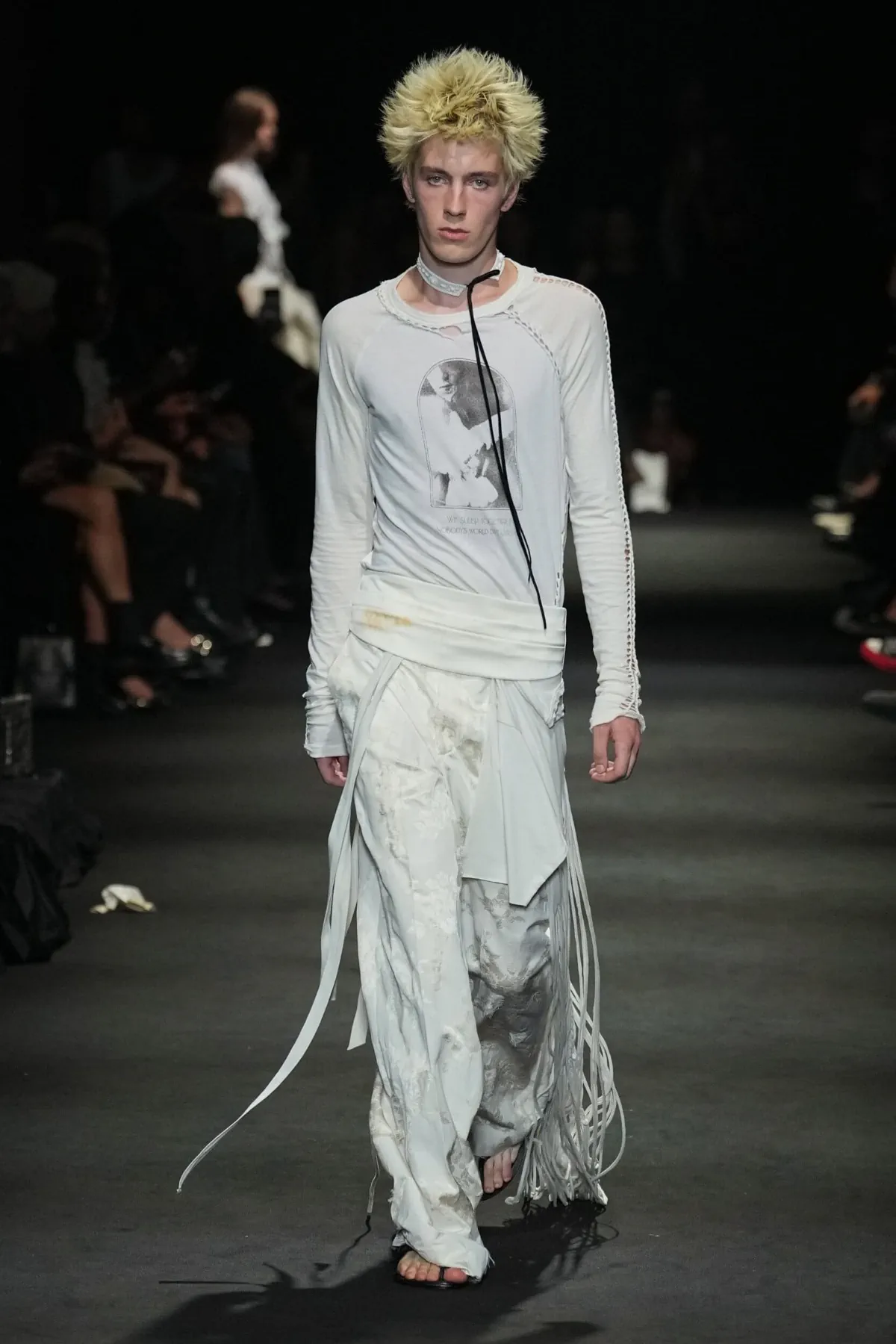 Ann Demeulemeester Printemps 2027, Lonesome Heaven ou l'élégance usée du désert californien