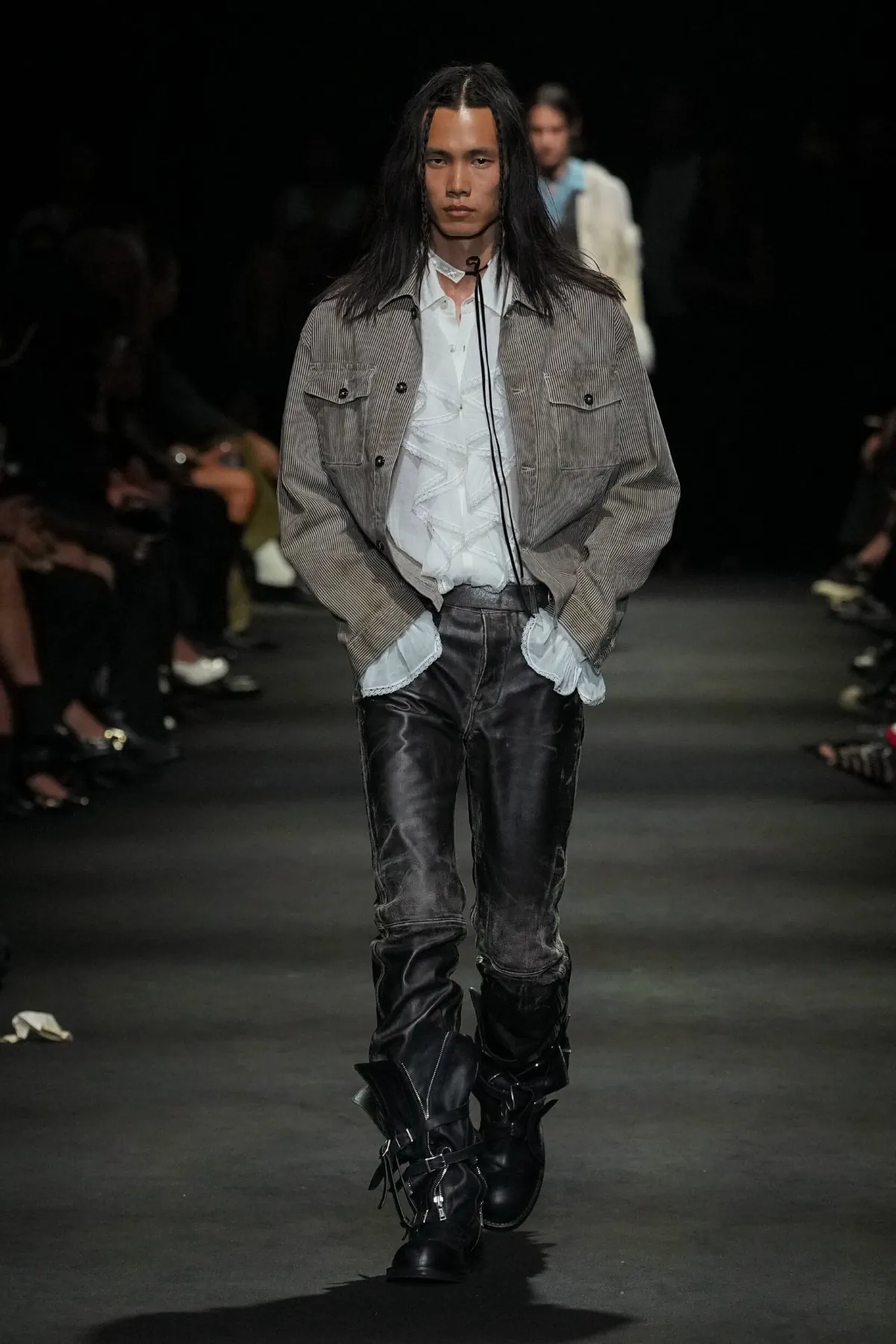 Ann Demeulemeester Printemps 2027, Lonesome Heaven ou l'élégance usée du désert californien