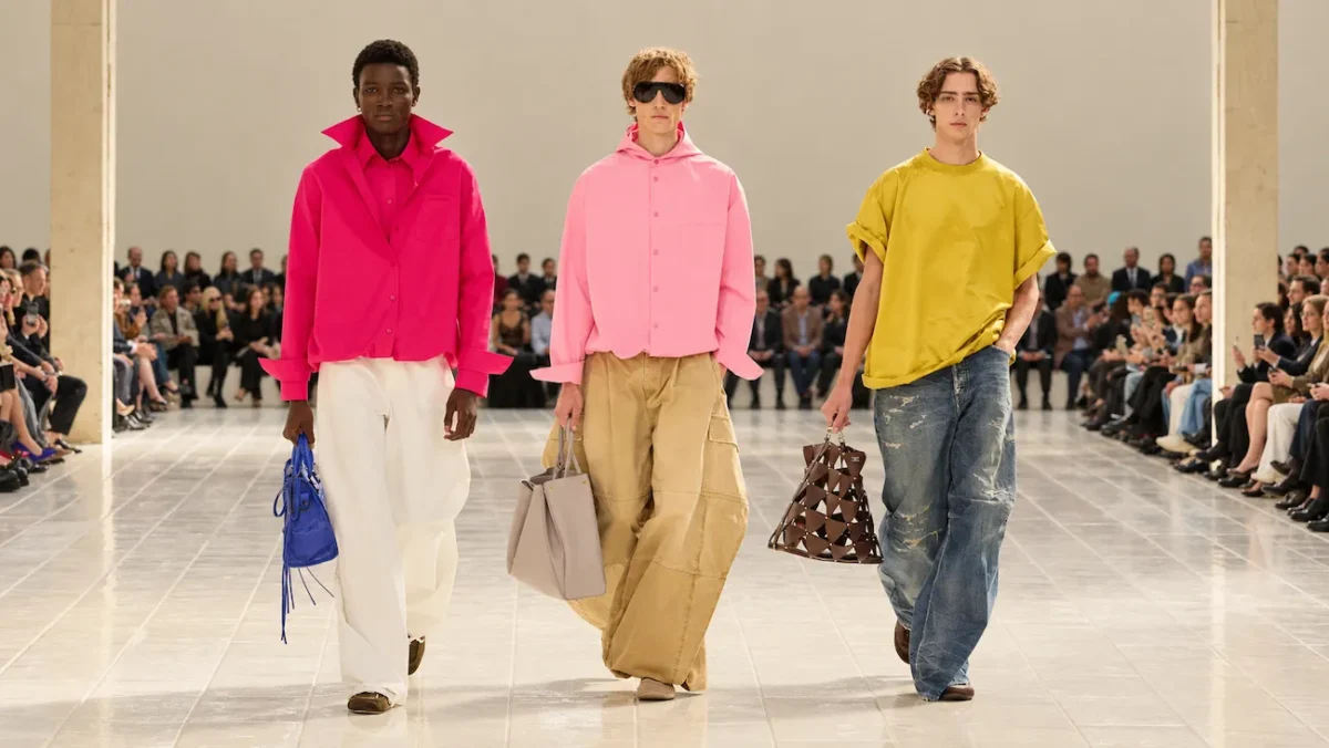 Balenciaga Spring Summer 2027 Paris Fashion Week 0 Balenciaga printemps 2027, la couture se glisse dans la chemise et le jean