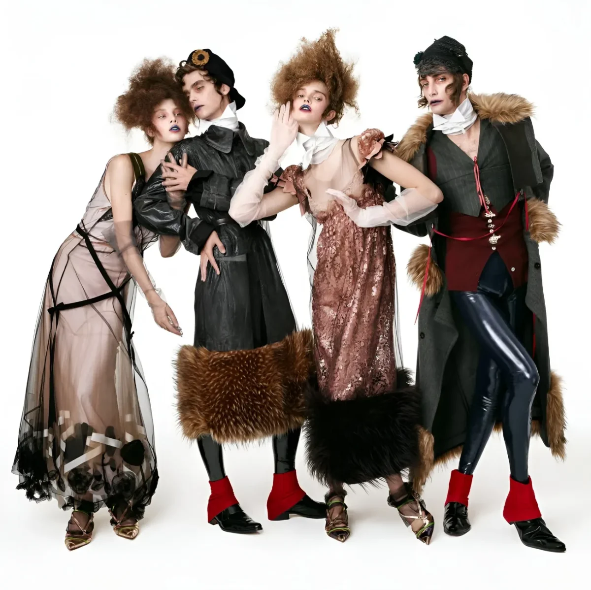 Collaboration Zara x John Galliano 8 John Galliano réinvente les archives de Zara avec Re{form}