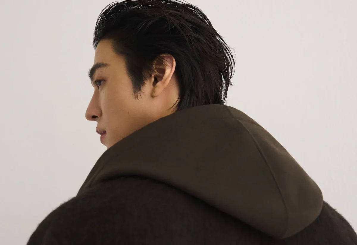 JUUN J Campagne Automne Hiver 2026 x Ahn Hyo Seop 11 Ahn Hyo-Seop entre dans l'univers de JUUN.J, entre nostalgie et avant-garde