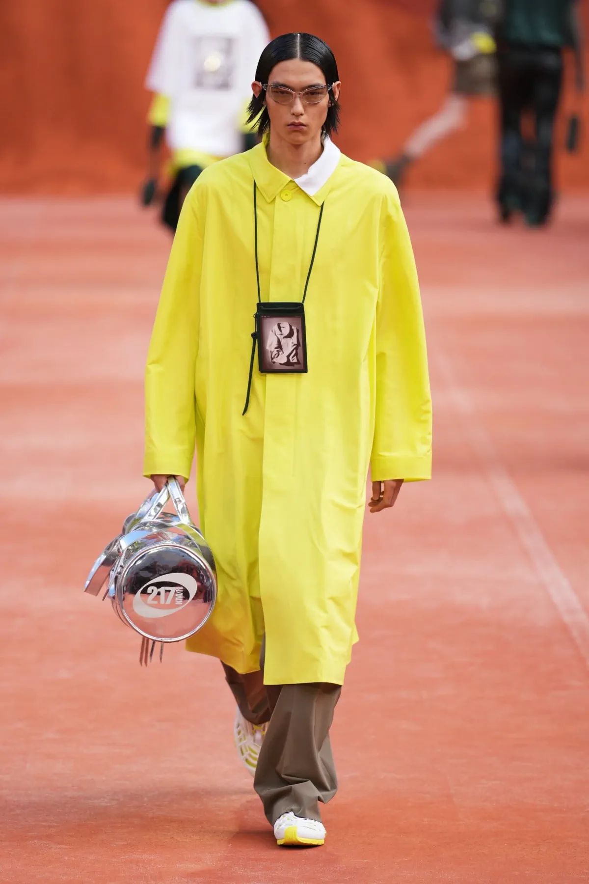 Lacoste Spring Summer 2027 Paris Fashion Week 17 Lacoste printemps 2027, le polo blanc retrouve sa mauvaise réputation