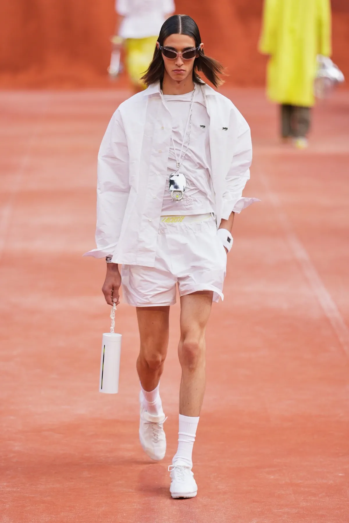 Lacoste Spring Summer 2027 Paris Fashion Week 23 Lacoste printemps 2027, le polo blanc retrouve sa mauvaise réputation