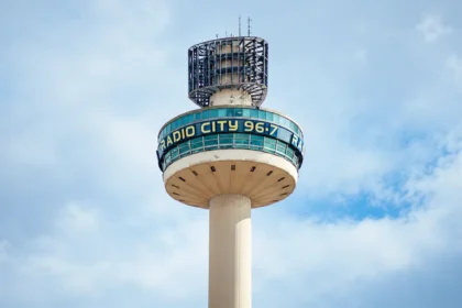 À Liverpool, le musée des Beatles quittent les docks pour une tour de l’ère spatiale