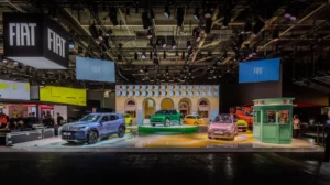 2CV, R5, Golf : face aux véhicules électriques chinois, les constructeurs automobiles européens ressortent leurs icônes