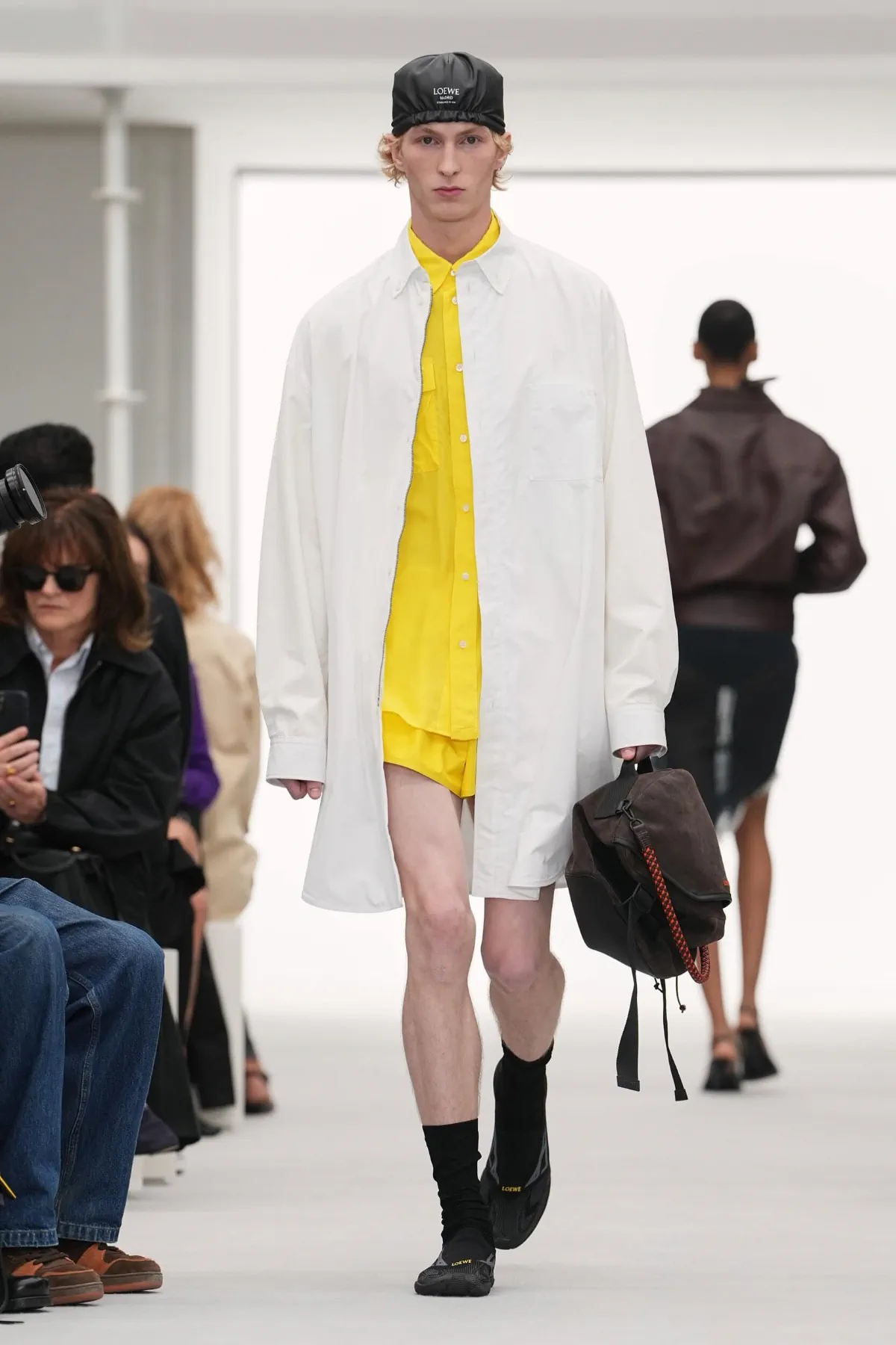 LOEWE printemps 2027, le luxe que l'on peut toucher