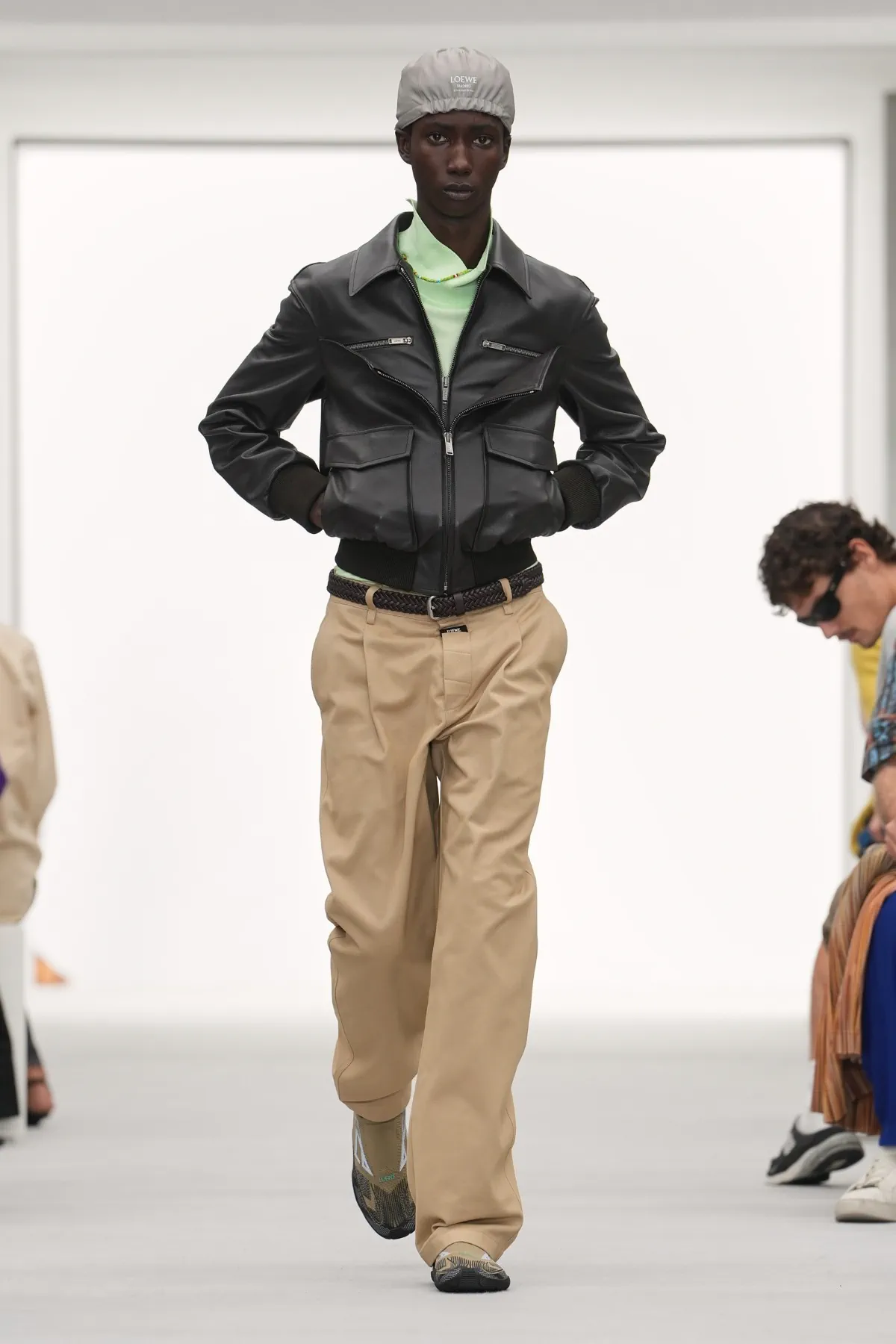 LOEWE printemps 2027, le luxe que l'on peut toucher