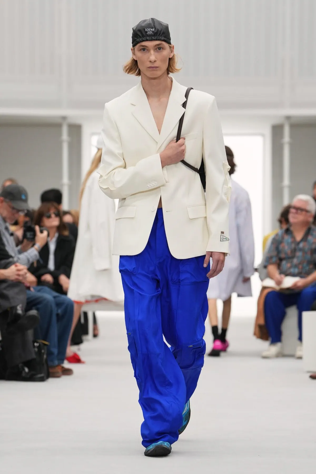 LOEWE printemps 2027, le luxe que l'on peut toucher