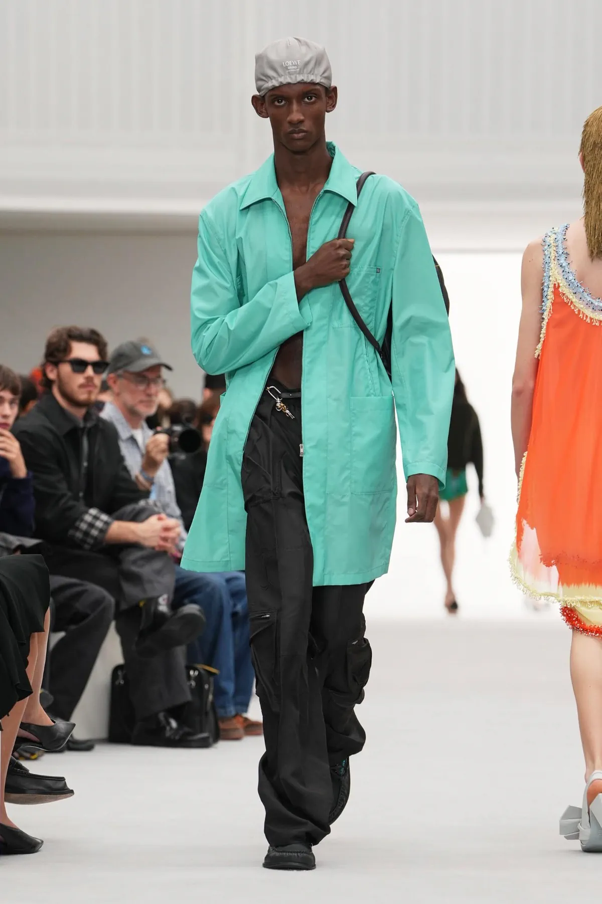 LOEWE printemps 2027, le luxe que l'on peut toucher