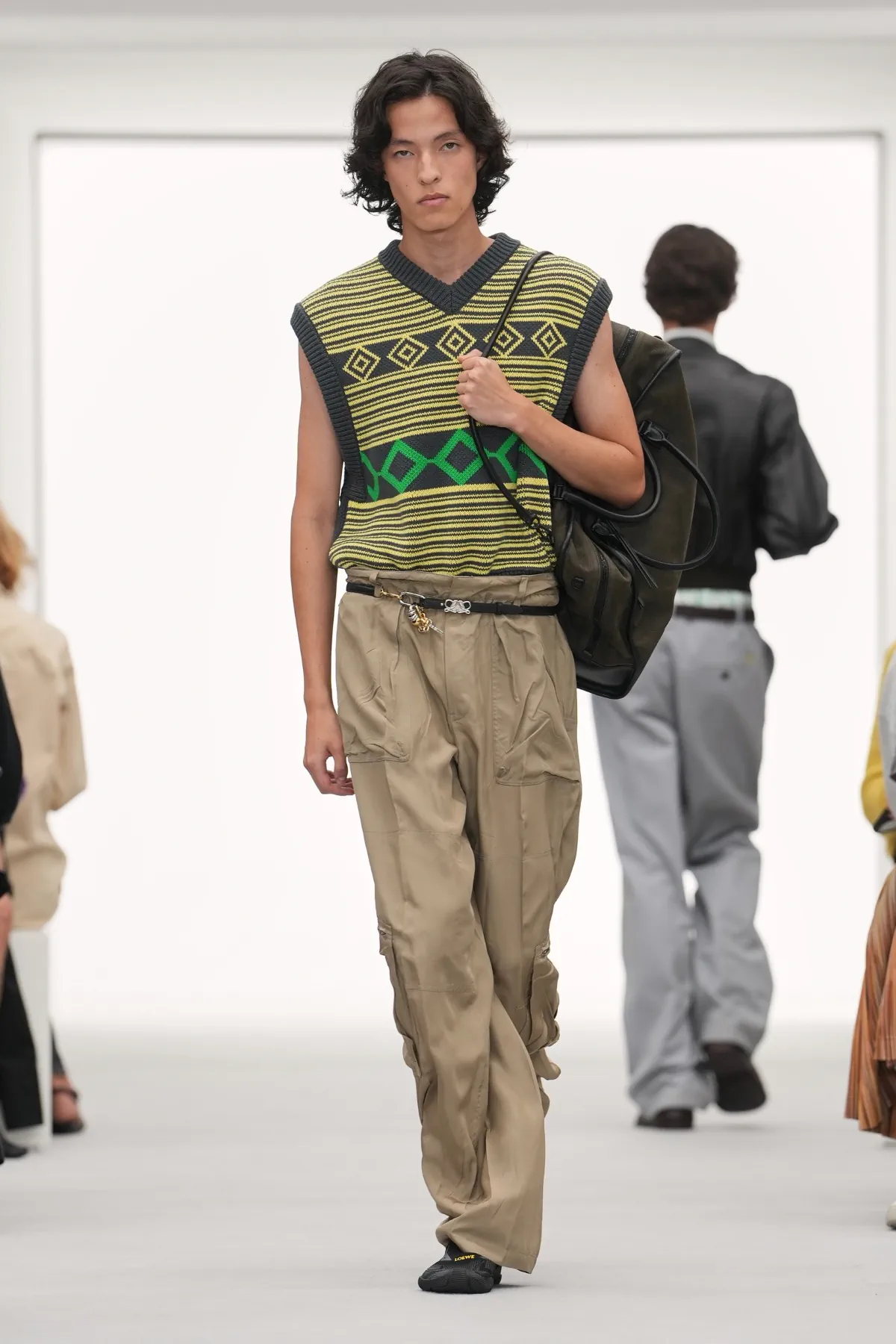 LOEWE printemps 2027, le luxe que l'on peut toucher
