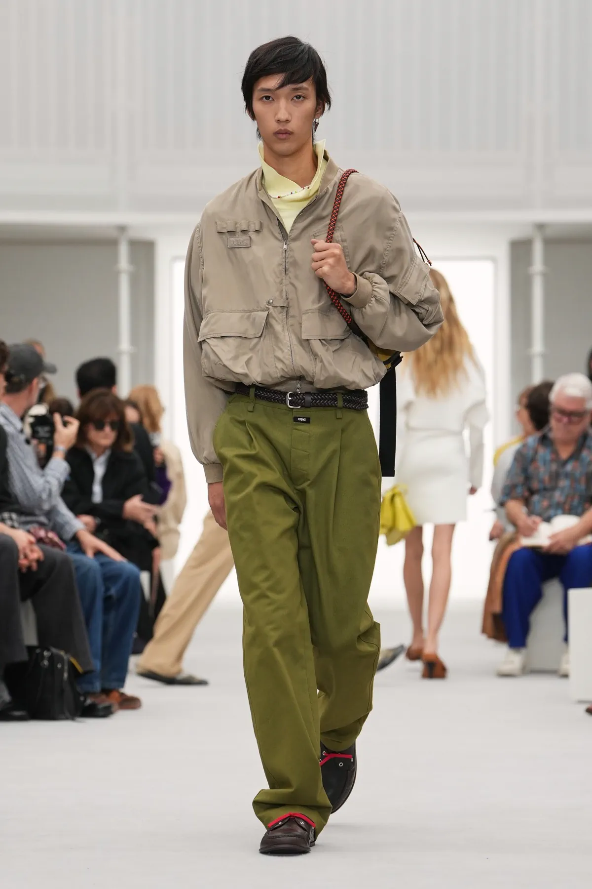 LOEWE printemps 2027, le luxe que l'on peut toucher