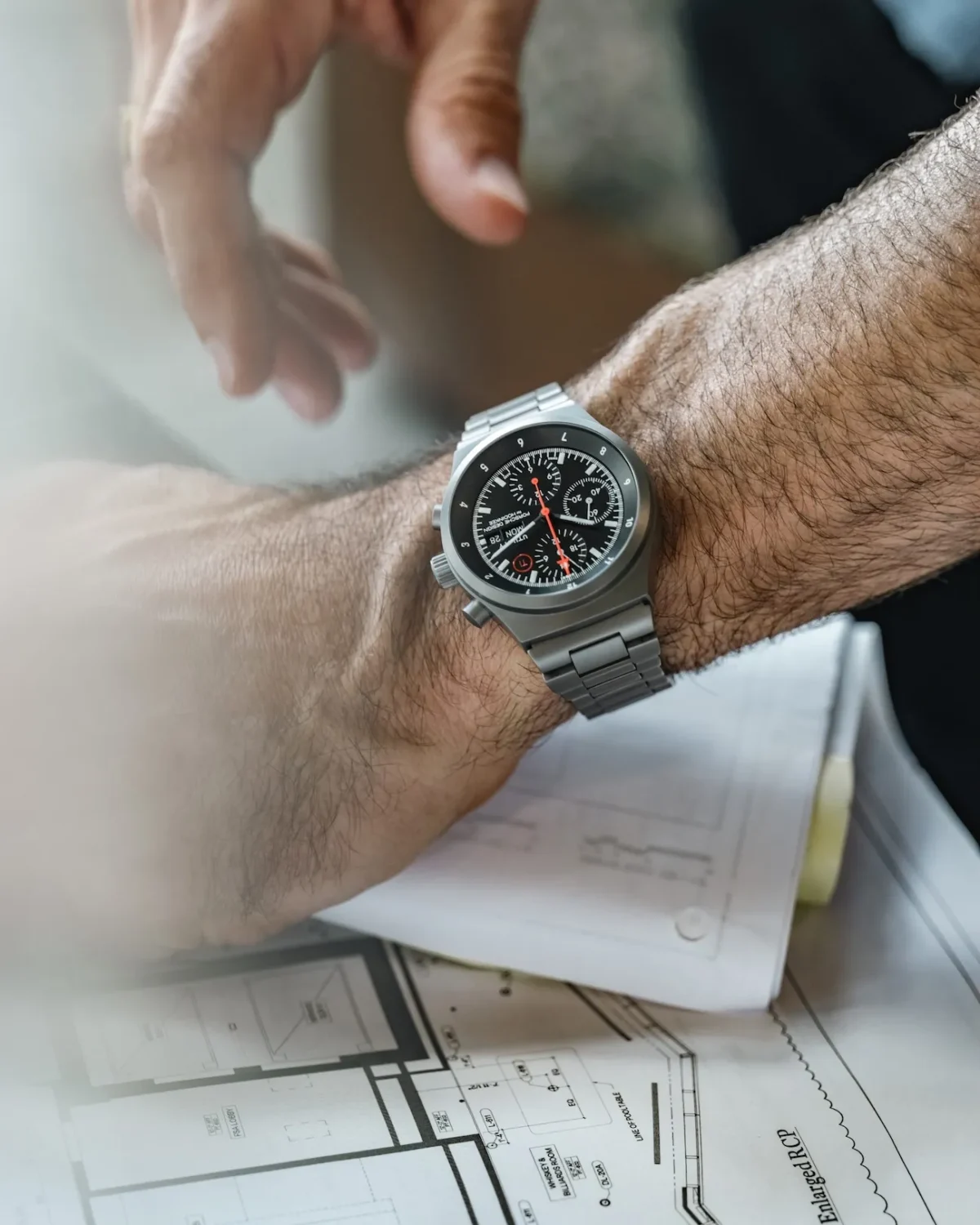 Porsche Design Chronograph 1 Utility, Hodinkee fait renaître le cadran militaire du Lemania 5100