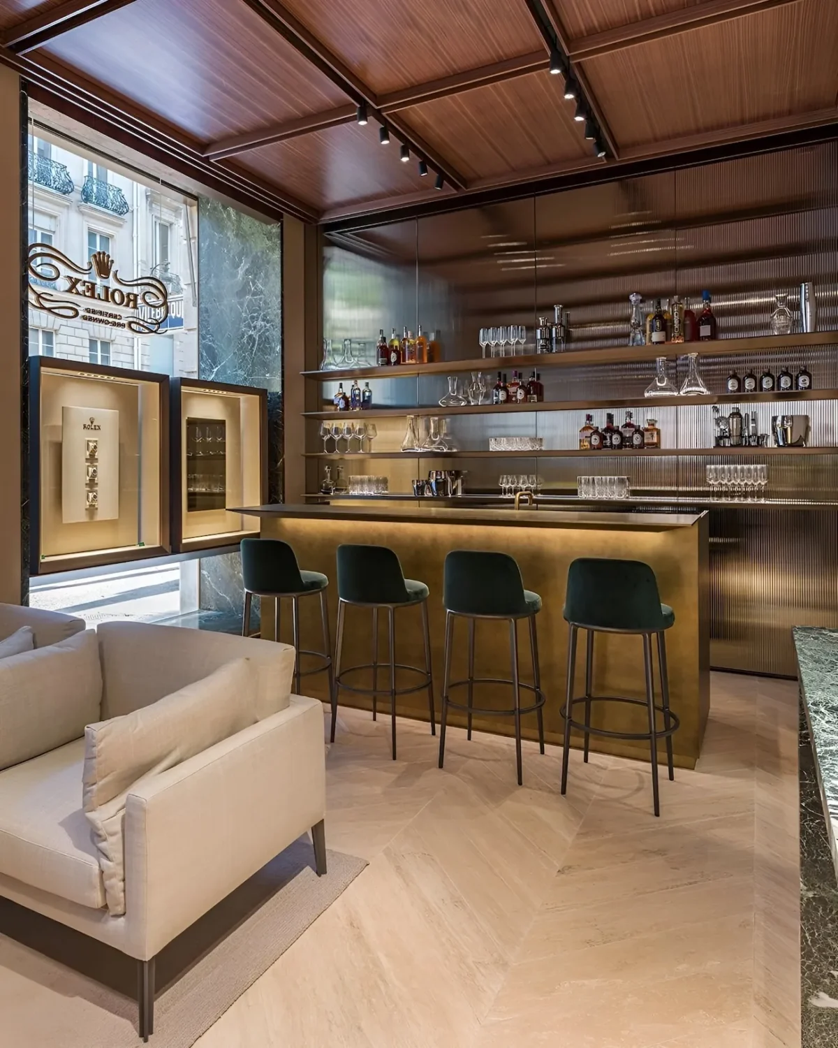 Premier flagship Rolex de France a Paris 3 Rue Saint-Honoré, la couronne Rolex s’installe enfin chez elle