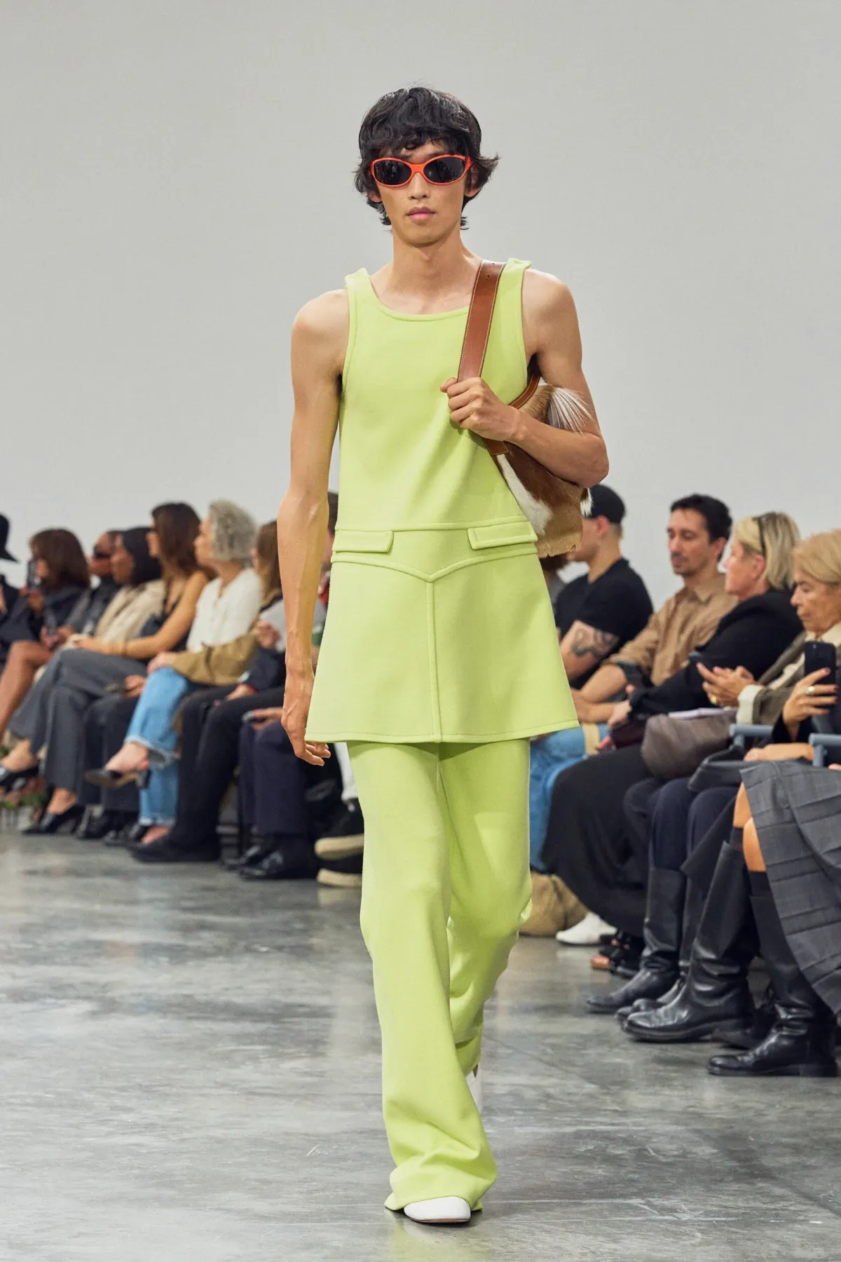 courreges Spring Summer 2027 Paris Fashion Week 8 Chez Courrèges, pour le printemps 2027, Drew Henry desserre les lignes et libère la couleur
